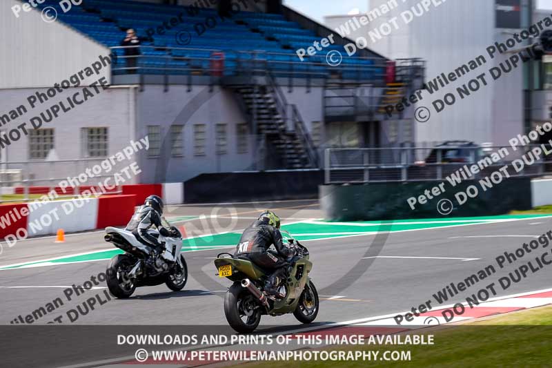 donington no limits trackday;donington park photographs;donington trackday photographs;no limits trackdays;peter wileman photography;trackday digital images;trackday photos